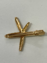 Load image into Gallery viewer, Starfish Hair Clip
