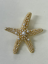 Load image into Gallery viewer, Starfish Hair Clip