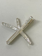 Load image into Gallery viewer, Starfish Hair Clip