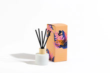 Load image into Gallery viewer, Light & Glo Artist Scent Diffuser