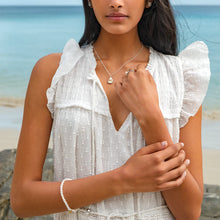 Load image into Gallery viewer, Pearl Healing Gem Bracelet