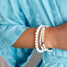 Load image into Gallery viewer, Pearl Healing Gem Bracelet