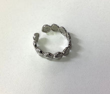 Load image into Gallery viewer, Blythe Ring
