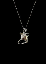 Load image into Gallery viewer, Kailani Mantaray Necklace
