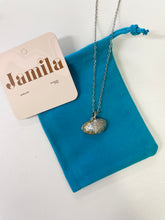Load image into Gallery viewer, Perla Necklace
