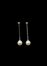 Load image into Gallery viewer, Kailani Chain with Pearl
