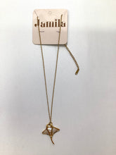 Load image into Gallery viewer, Tristle Necklace
