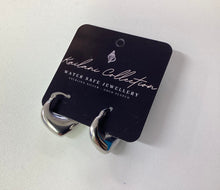 Load image into Gallery viewer, Kailani Chunky Huggie
