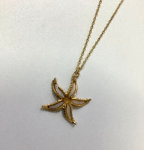Load image into Gallery viewer, Tristle Necklace
