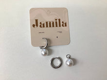 Load image into Gallery viewer, Chaya Earrings
