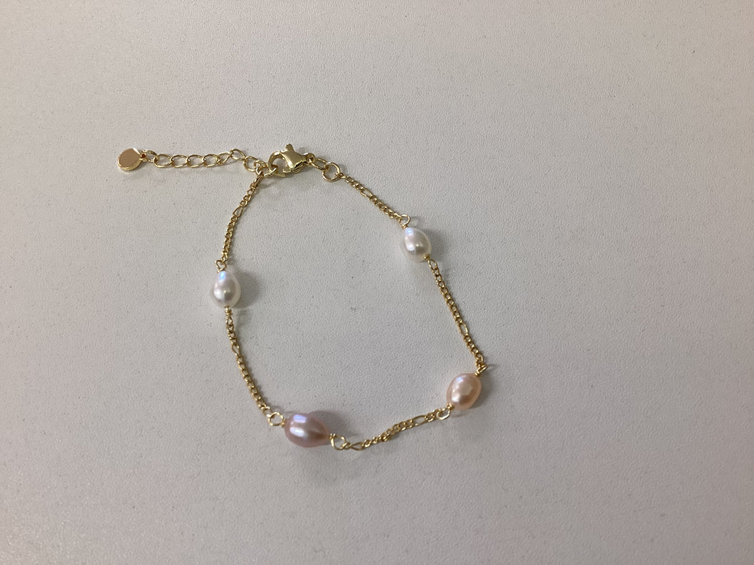 Kailani Feature Pearl Bracelet