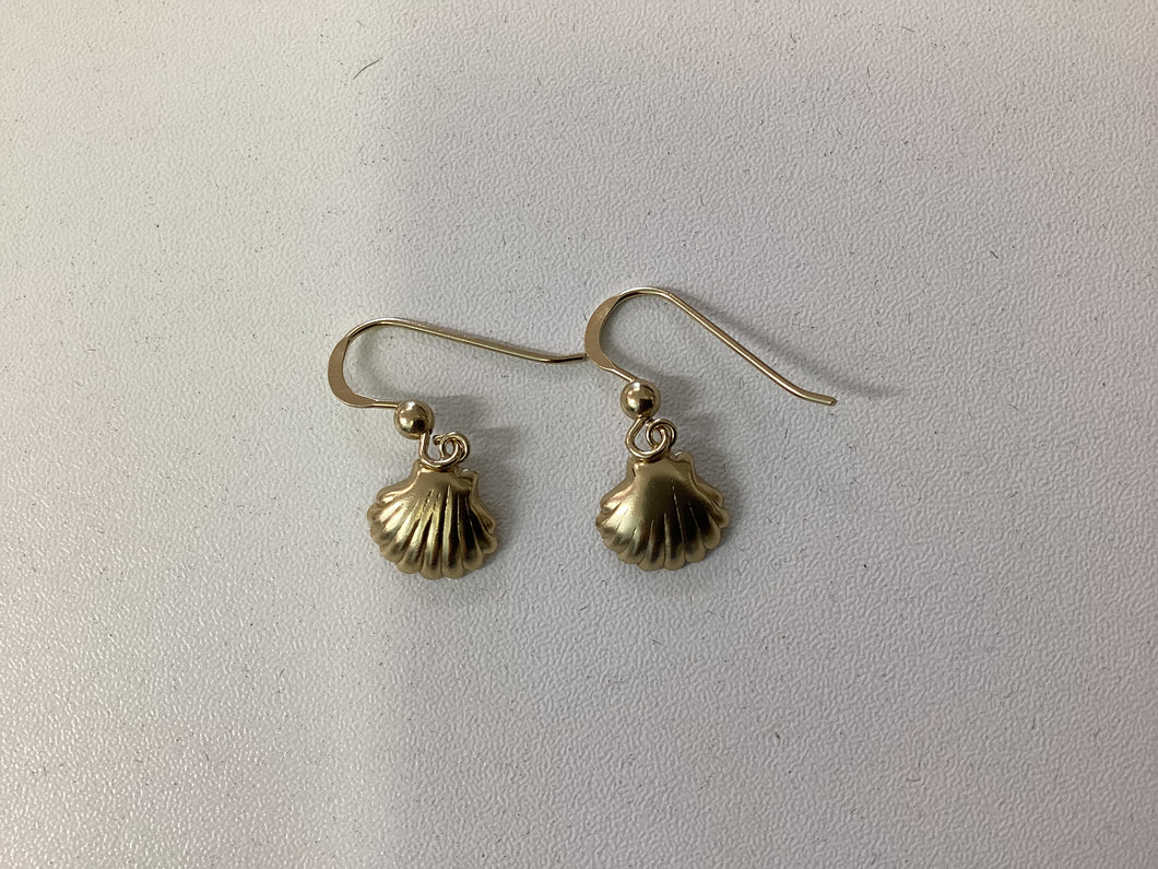 Kailani Shell Hook Earring