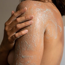 Load image into Gallery viewer, Exfoliating Body Mask - Wild Fields
